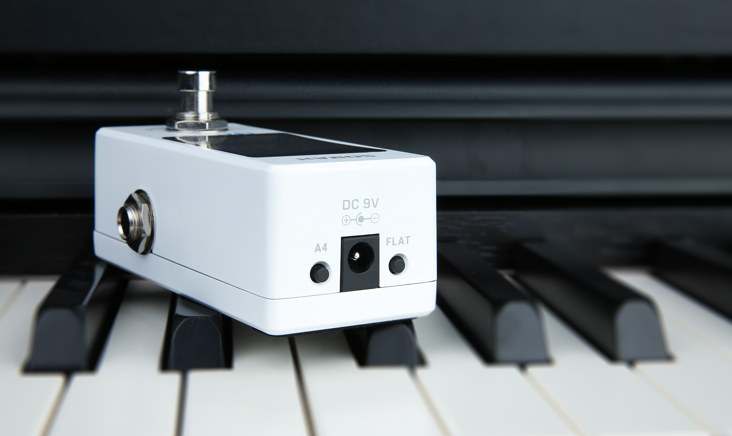 A4宽域精准调谐（430Hz–449Hz）